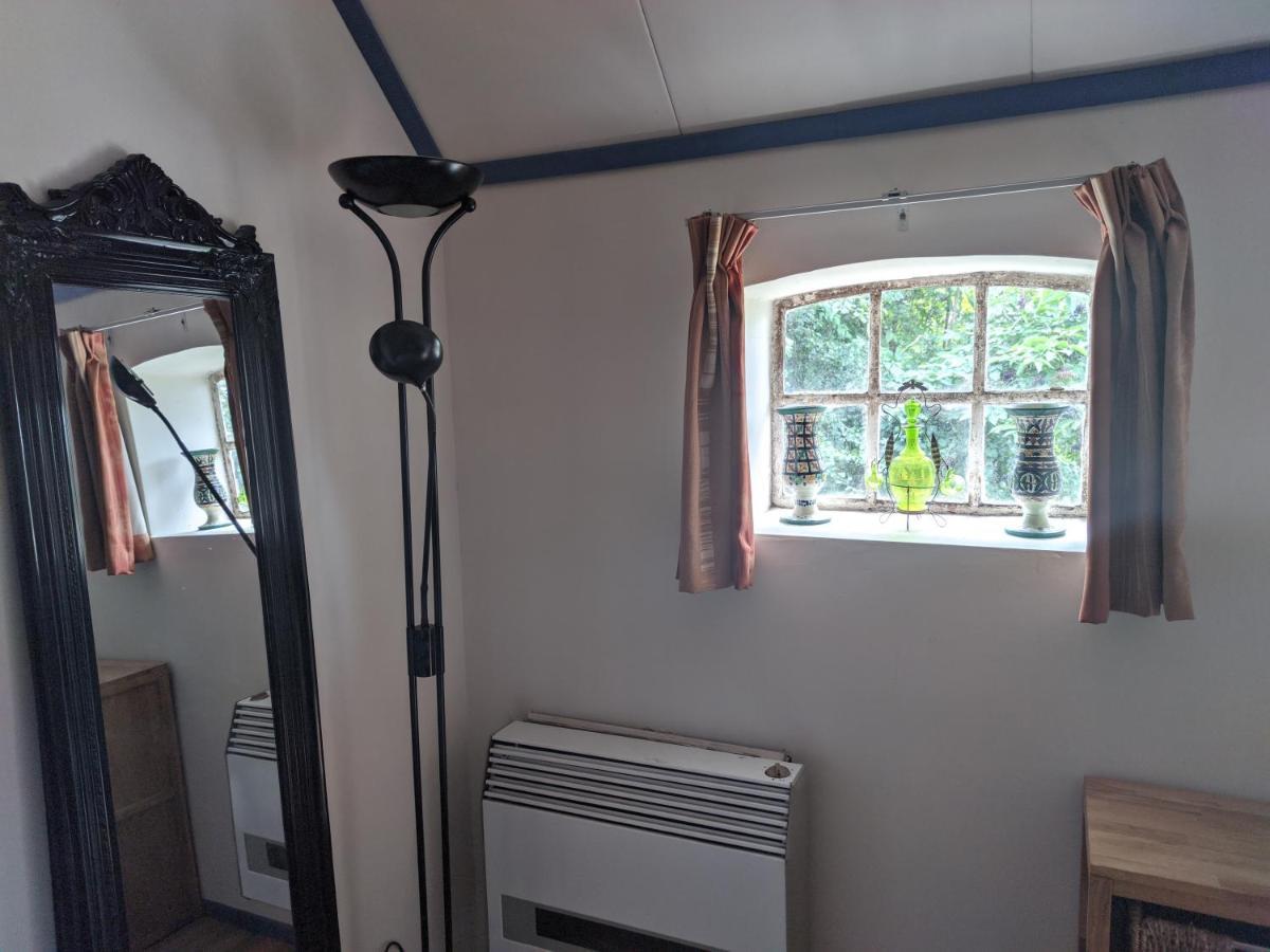 Ferienwohnung Logeerruimte In Gerenoveerde Boerderij In Wachtum Exterior foto