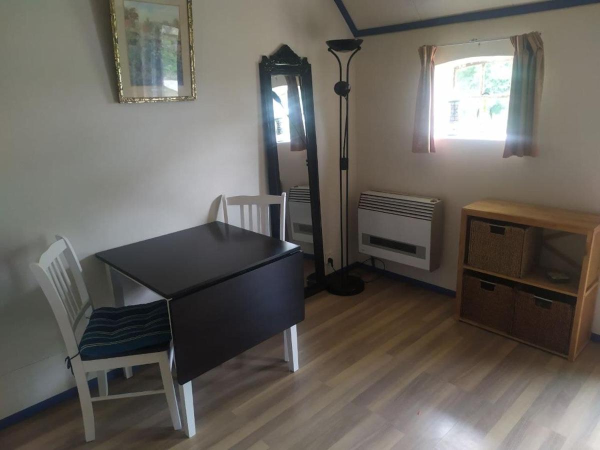 Ferienwohnung Logeerruimte In Gerenoveerde Boerderij In Wachtum Exterior foto